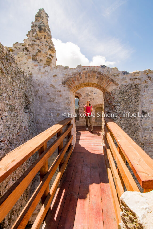 Castello del Volterraio-6922
